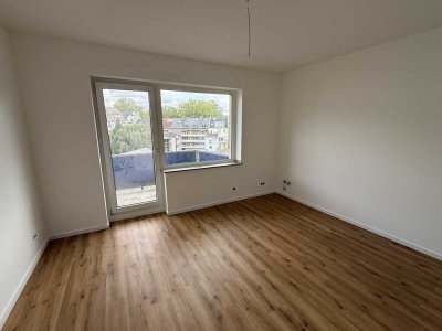 Erstbezug nach Kernsanierung 1-Zimmerapartment mit Balkon & Aufzug