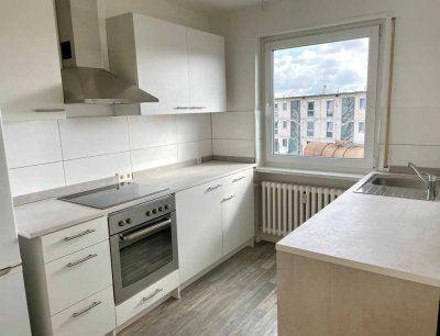 Modernisierte 2,5-Zimmer-Wohnung mit Balkon im 2. OG in Stockstadt am Main