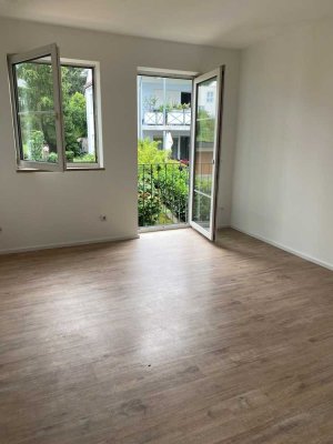 Stilvolle, sanierte 1-Zimmer-Wohnung in Augsburg