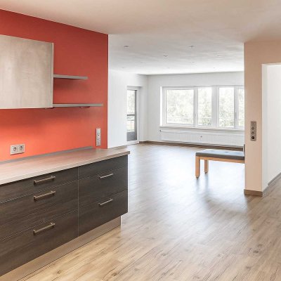 Attraktive 4-Zimmer-Wohnung mit Balkon und EBK in Groß-Umstadt