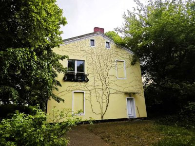 Eigentumswohnung als Charmantes Gartenhaus mit viel Gestaltungspotenzial