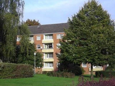 Schöne 2 Zimmer Wohnung mit Balkon und Blick ins Grüne
