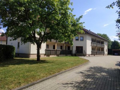 Gemütliche 1-Zimmer Eigentumswohnung mit Terrasse und Carport in Ortsrandlagen von Bad Staffelstein