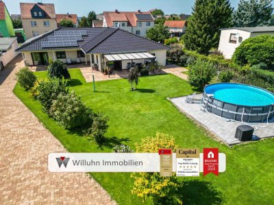 Bungalow für zwei Familien | Traumhaftes Grundstück mit Pool | Effiziente Erdwärmetechnik
