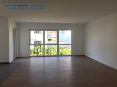 Moderne 3 Zimmerwohnung mit Balkon, Fahrstuhl und 
Tiefgarage im Idsteiner Nassauviertel...