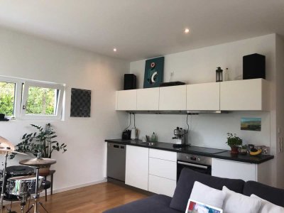 Hochwertige 2 Zimmerwohnung mit Garten