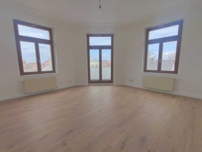 Großzügige 2-Zimmerwohnung mit Balkon + Tageslichtbad und Einbauküche als Option
