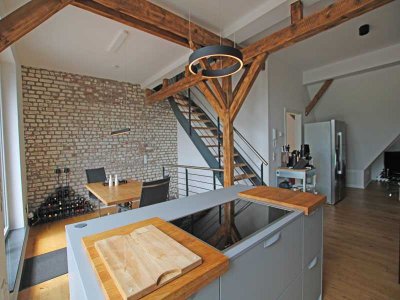 Maisonette-Eichholz-Loft mit Stil & Weitblick in der Nähe der Universität