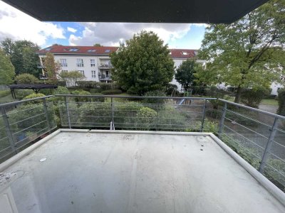 Helle und gut geschnittene 3-Zimmer Wohnung mit 2 Balkonen in Schlebusch