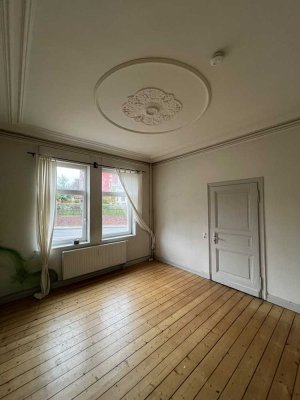 **Gemütliche Altbauwohnung mit Garten**