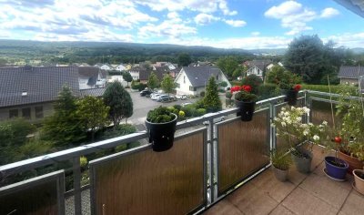 Bad Bodendorf-Am Sonnenberg! Helle top 3-Zi-Wohnung mit großem Süd-Balkon und Garage