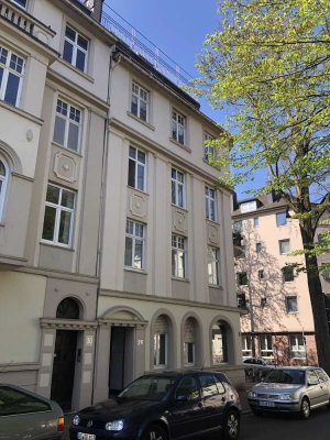 Erstbezug nach Renovierung:  2-Zimmer-Altbau-Wohnung im Frankenberger Viertel