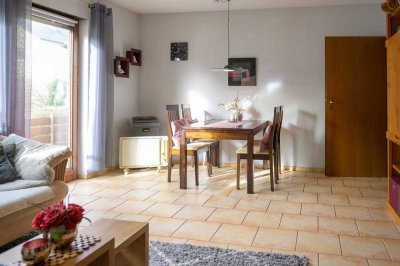 Weinstadt-Beutelsbach, 2 Zimmerwohnung mit Balkon, Keller und TG-Platz. Bezugsfertig