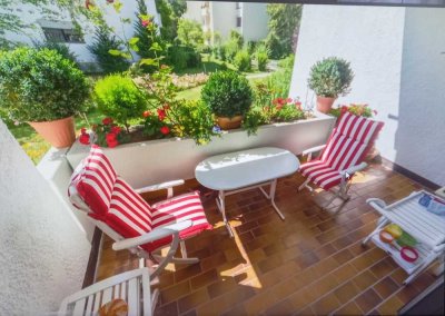 Große, helle 3 Zi. EG Whg. ,Süd-Loggia, TG Stellplatz, ruhige Lage