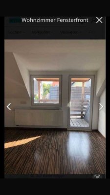 Vollständig renovierte 3,5-Raum-Wohnung mit Balkon und Einbauküche in Hannover