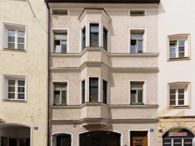 Denkmalgeschütztes Wohn- und Geschäftshaus mit großem Garten in Altstadt