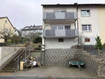 Großzügiges Einfamilienhaus mit Garten und Einzelgarage in Schonungen zu verkaufen!