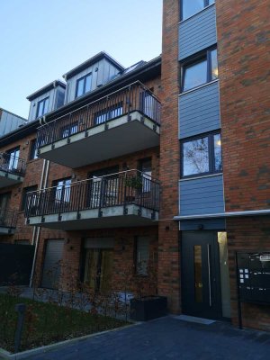 NEUBAU: Schöne 2-Zimmer-Wohnung mit Einbauküche und Balkon in Lurup, Hamburg
Frei zum 1.1.2026