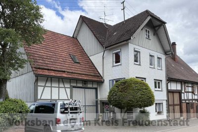 Familienidyll mit Geschichte – großzügiges Wohnhaus mit ELW in Freudenstadt-Wittlensweiler