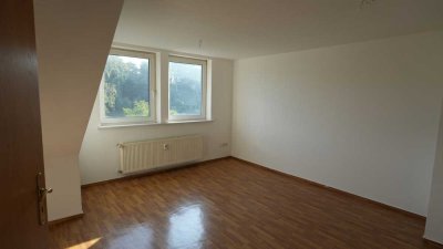 ***Individuelle Dachgeschosswohnung in Falkenberg (Mark)***