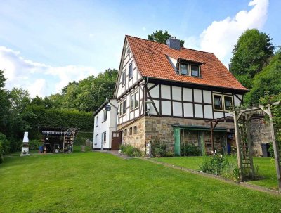 Hann. Münden-Gimte – Einfamilienhaus mit Einliegerwohnung auf herrlichem Grundstück