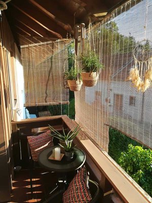 Gepflegte 2-Zimmer-Wohnung mit Balkon in Surheim