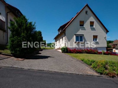 klassisches Einfamilienhaus mit großzügigen pflegeleichten Garten