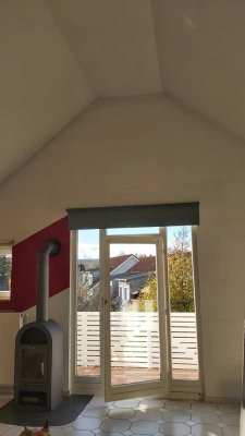 Helle 2-Zimmer Dachgeschosswohnung in Ammerbuch