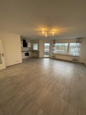 Schöne moderne und lichtdurchflutete 3 - Zimmerwohnung sucht neue Mieter