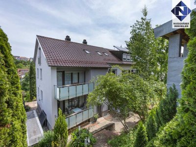 Modernisierte, hochwertige Doppelhaushälfte mit großer Terrasse und Garten in Halbhöhenlage