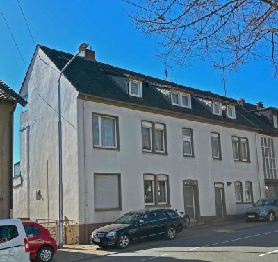Vielseitiges Mehrfamilienhaus mit Garten, Dachterrasse, Weitblick und großem Keller in Iserlohn