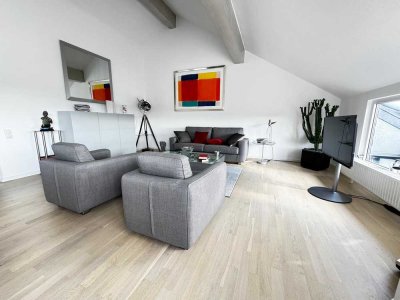 Moderne und helle Penthousewohnung mit Weitblick