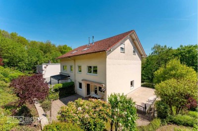 Modernisiertes Einfamilienhaus in ruhiger Grünlage – bezugsfertig mit schönem Garten & Terrasse