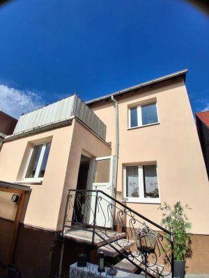 850 € - 100 m² - 4.0 Zi.