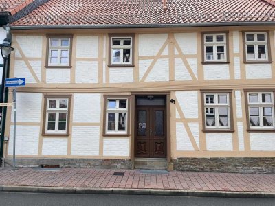 Charmante 2-Raum-Wohnung mit Einbauküche im Denkmal, Magdeburger Str. 41