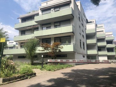 Nur 500 Meter zum Bahnhof! Geschmackvolle 2-Zimmer-Wohnung mit Balkon und EBK in Schorndorf