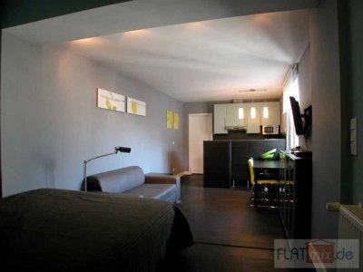 FLATmix.de / Nähe Theater, komplett möbliertes,   schickes Appartment im Altbau...