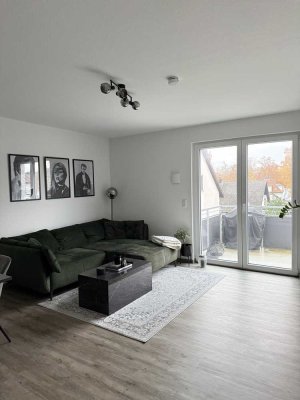 Helle 2-Zimmer-Wohnung mit Balkon & moderner Einbauküche – Nachmieter gesucht