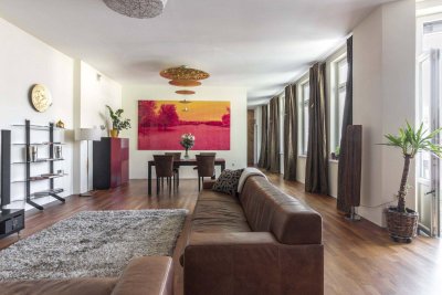WEIT UNTER DEM MARKTPREIS - traumhafte barrierefreie Wohnung mit Ausblick und Terrasse in umgebauter Klavierfabrik - ruhige Lage - BIETERVERFAHREN