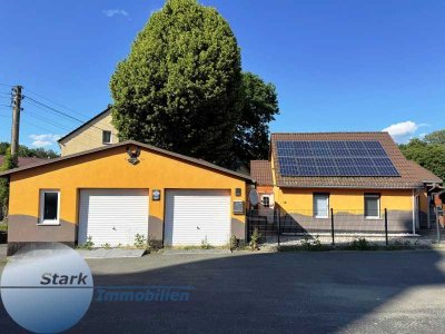 Stark! Große Garage und ein Platz zum Schlafen!