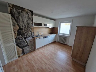 2 Zimmer EG Wohnung EBK und Stellplatz im Herzen von Bad Rappenau
