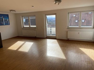Hochwertige sonnige Wohnung inkl. TG-Stellplatz in Nürtingen-Neckarhausen