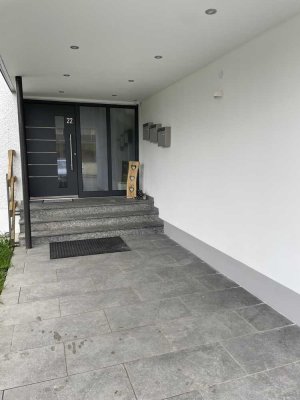 Schöne klimatisierte 3,5 Zimmer Wohnung