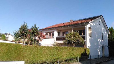 Zweifamilienhaus in guter Lage