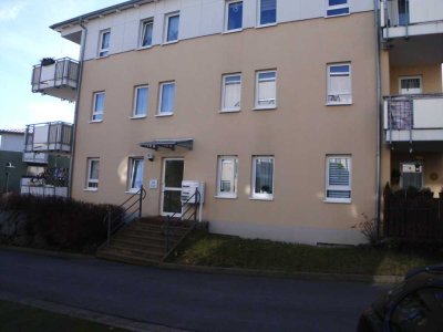 Helle freundliche 2-Raum-Wohnung mit Terrasse (ME27)