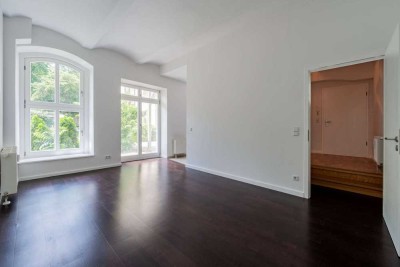 Prenzlauer Berg ! Renovierte Duplex 4 Zimmer Wohnung mit Balkon und Terrasse nahe Alexanderplatz