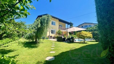 Einzigartiges Einfamilienhaus mit uneinsehbarem Traumgarten und Pool – Wals