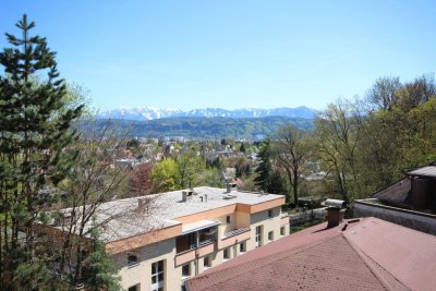Traumhafte 3 Zi Wohnung mit 2 Balkone und Carport am Kreuzbergl