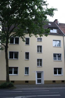 RE-OST: SCHÖNE WOHNUNG IM ANGENEHMEN UMFELD NÄHE HOCHSCHULE