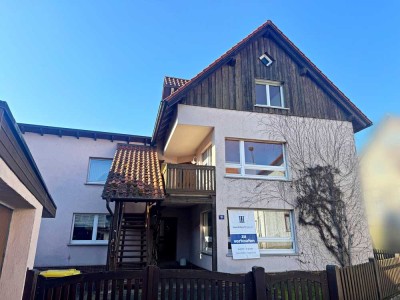 Zweifamilienhaus mit schöner Maisonettewohnung - zentrale Lage in Unsleben